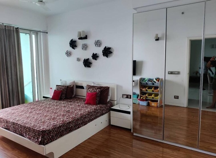 Bedroom, dlf-the-crest 4 Bedroom 3081 Sq.Ft. Apartment In Sector 54 Gurgaon 9267446