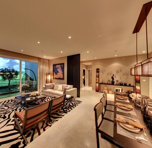 Living Room in 4 BHK Apartment at DLF The Crest, Sector 54 – for Sale