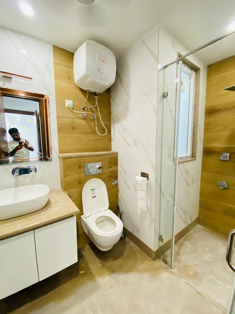 Bathroom, palam-vihar-residents-association 3 Bedroom 2430 Sq.Ft. Builder Floor In Palam Vihar Gurgaon 9267495