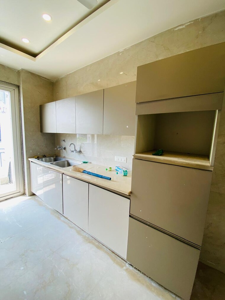 Kitchen, palam-vihar-residents-association 3 Bedroom 2430 Sq.Ft. Builder Floor In Palam Vihar Gurgaon 9267495