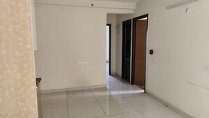 2 BHK Apartment For Rent in Saya Gold Avenue, Vaibhav Khand
