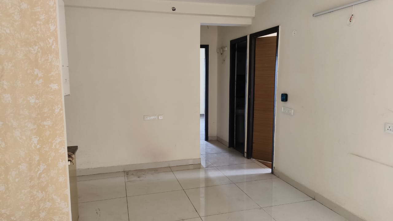 2 BHK + Pooja Room Apartment For Rent in Saya Gold Avenue