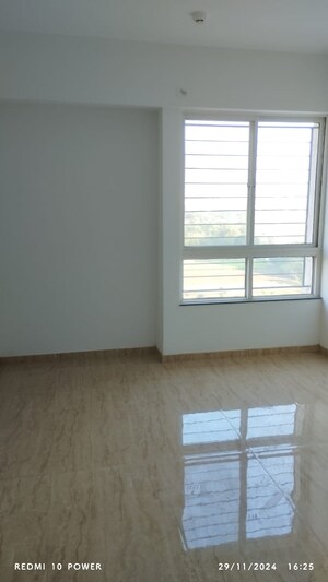 Room in 2 BHK Apartment at VTP Belair, Mahalunge – for Rent