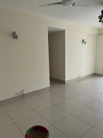 Room in 2.5 BHK Apartment at Ireo The Corridors, Sector 67a – for Sale