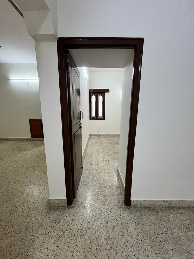 Other, basaveshwara nagar 2 Bedroom 1200 Sq.Ft. Independent House In Basaveshwara Nagar Bangalore 9267571