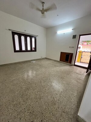 Room in 2 BHK Independent House at Basaveshwara Nagar – for Rent