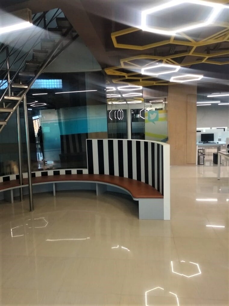 Team Area, j m road Commercial Office Space 4200 Sq.Ft. In J M Road Pune 9267638
