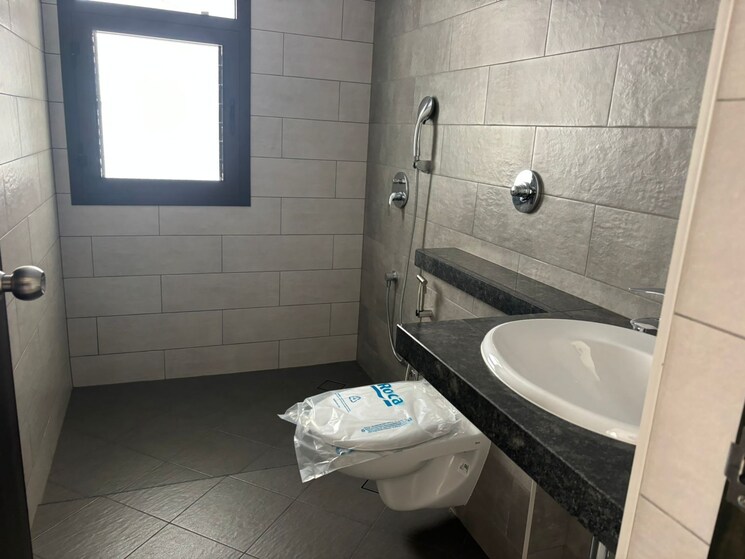 Bathroom, sobha-manhattan-towers-town-park 3 Bedroom 1500 Sq.Ft. Apartment In Hosur Road Bangalore 9267670