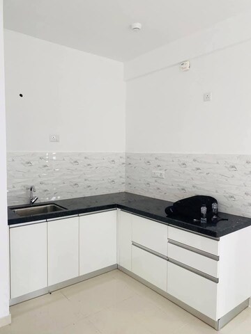 Kitchen in 1.5 BHK Apartment at Amanora Gold Towers, Hadapsar – for Rent