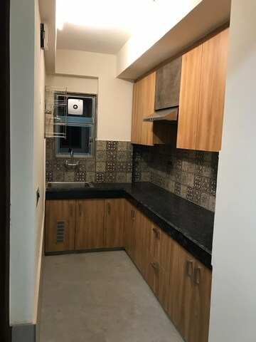 Kitchen in 3 BHK Builder Floor at Auram Floor, South City 2 – for Rent