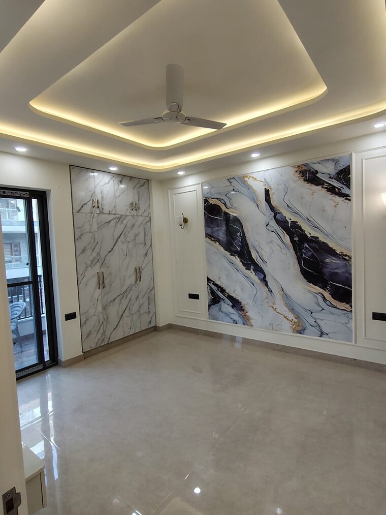 Room, parklands 3 Bedroom 250 Sq.Yd. Builder Floor In Sector 85 Faridabad 9267780