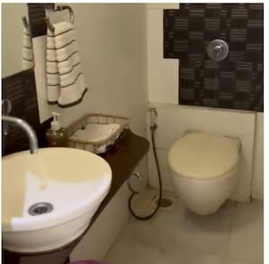 Bathroom in 2 BHK Apartment at Magnum Tower CHS, Andheri West – for Rent