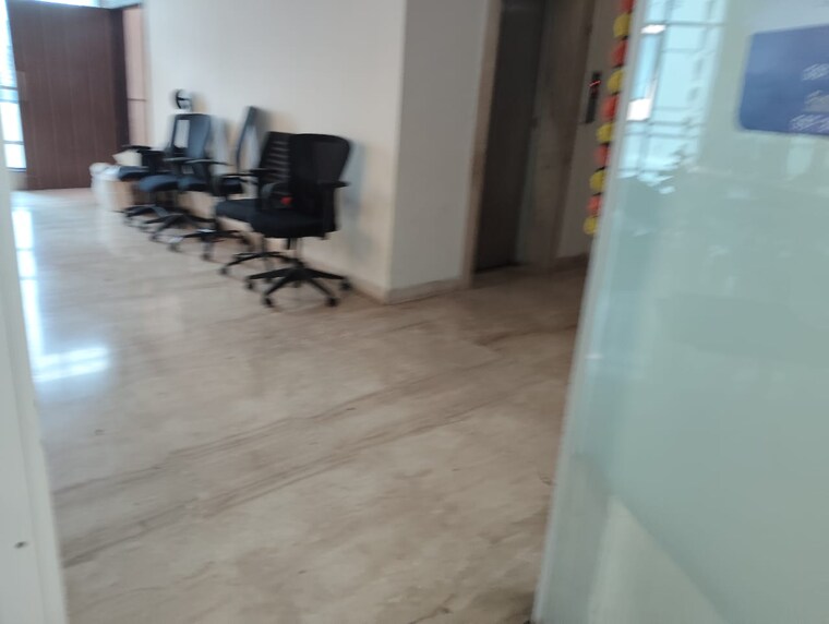  Parking, ace-business-centre Commercial Office Space 1550 Sq.Ft. In Panchsheel Nagar Thane 9267835