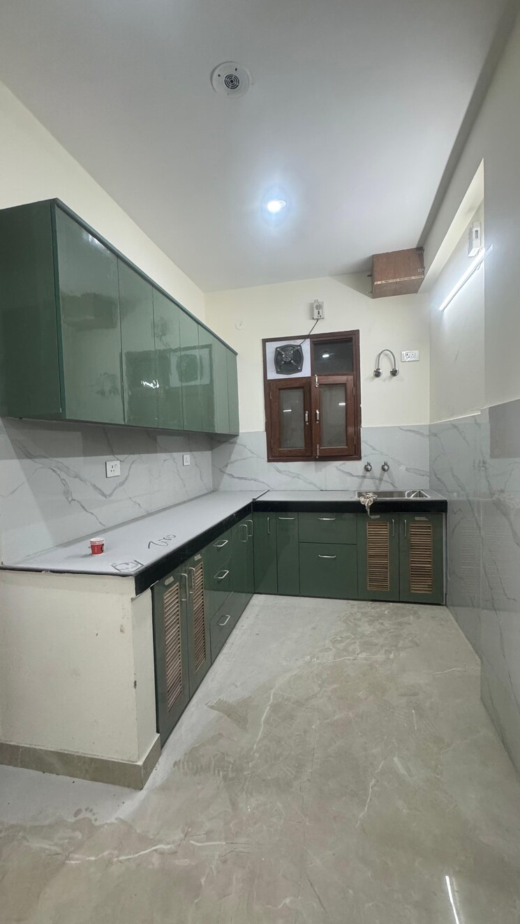 Kitchen, chattarpur 2 Bedroom 1000 Sq.Ft. Apartment In Chattarpur Delhi 9267847