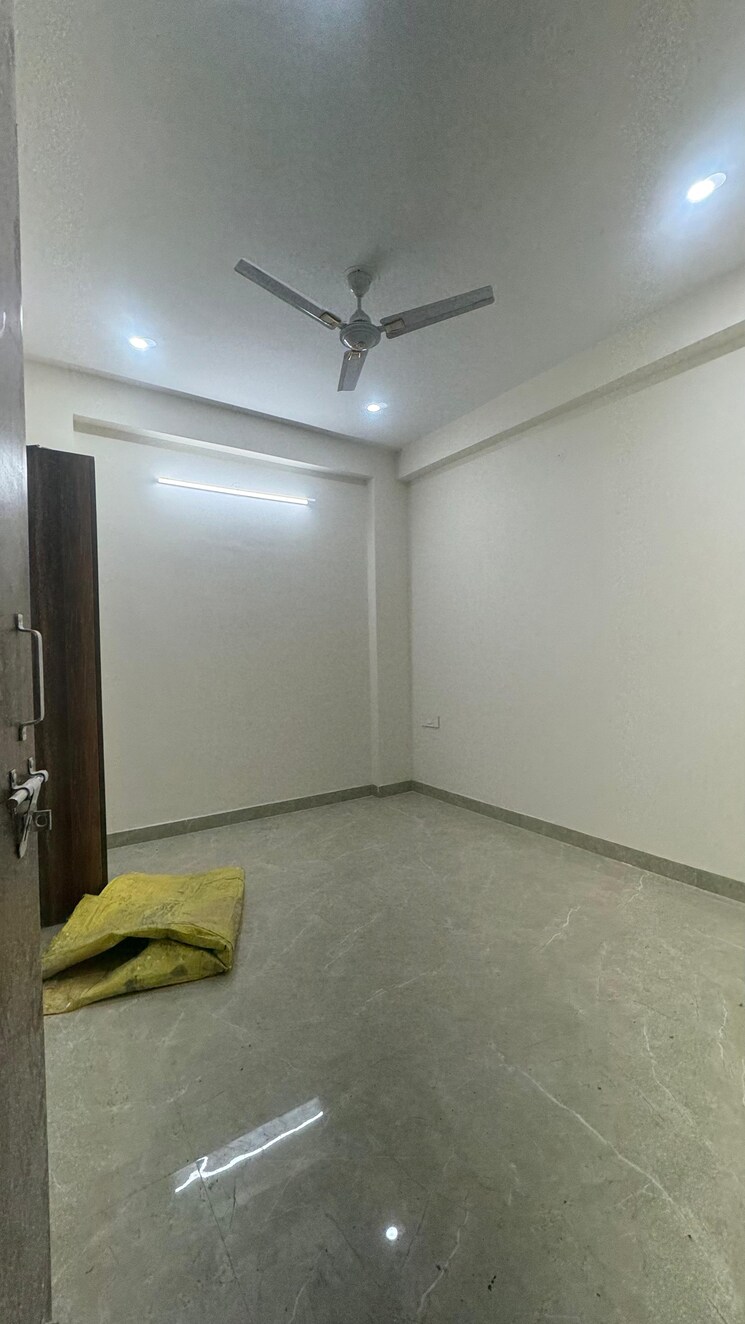 Room, chattarpur 2 Bedroom 1000 Sq.Ft. Apartment In Chattarpur Delhi 9267847