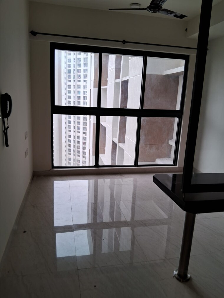 Room, lodha-crown-quality-homes 1 Bedroom 530 Sq.Ft. Apartment In Majiwada Thane 9267845