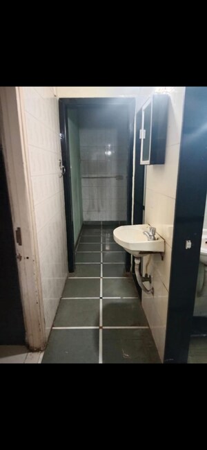 Bathroom in 1 BHK Apartment at Thane East – for Rent