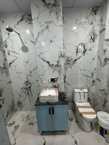 Bathroom in 1 BHK Builder Floor at Palam Vihar – for Rent