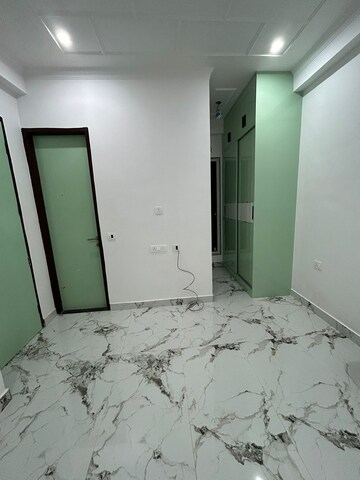 Room in 1 BHK Builder Floor at Palam Vihar – for Rent