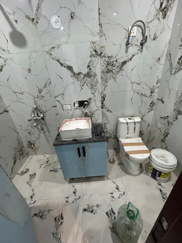 Bathroom in 1 BHK Builder Floor at Palam Vihar – for Rent