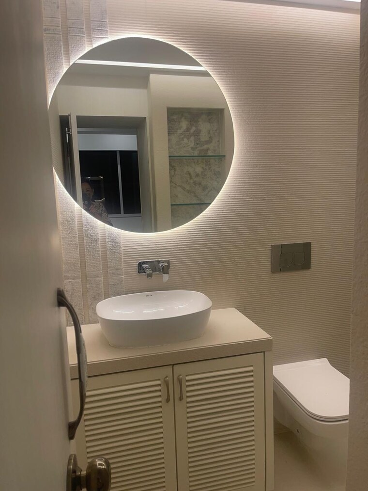 Bathroom, colaba 3 Bedroom 1000 Sq.Ft. Apartment In Colaba Mumbai 9267864