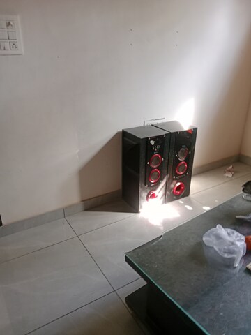 Furnished Amenities in 1.5 BHK Builder Floor at Ansals Sushant City – for Rent