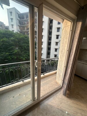 Balcony in 1 RK Builder Floor at Sector 47 – for Rent