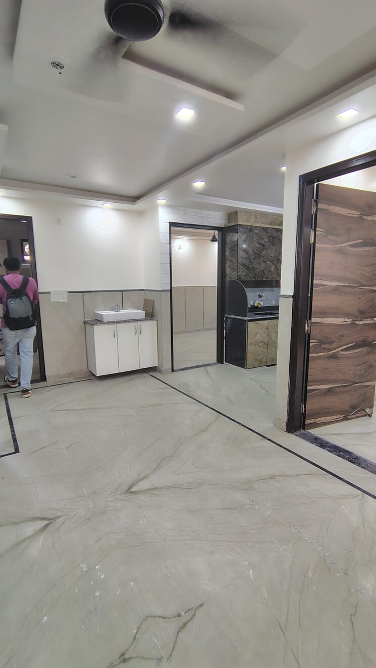 Room, dwarka mor 3 Bedroom 1170 Sq.Ft. Builder Floor In Dwarka Mor Delhi 9267912