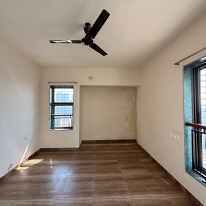 Room in 3 BHK Apartment at Flying Kite, Jaydev Singh Nagar – for Rent