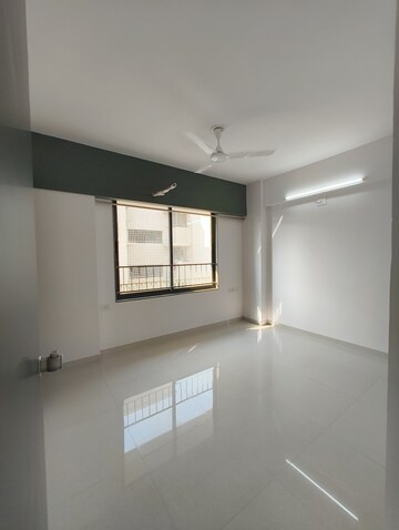 Room in 3 BHK Apartment at South Bopal – for Rent