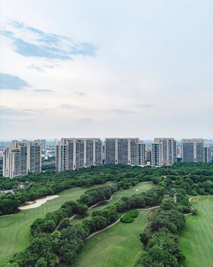 6+ BHK Apartment – Exterior View View at DLF The Camellias, Sector 42 - for Sale