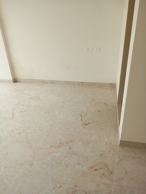 Room in 1 BHK Apartment at Crystal Paradise Residences, Andheri East – for Sale
