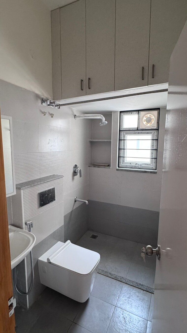 Bathroom, auroville 2 Bedroom 770 Sq.Ft. Apartment In Auroville Pondicherry 9267957