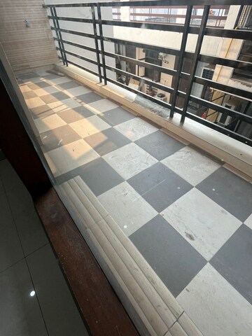 Balcony in 3 BHK Builder Floor at Palam Vihar Residents Association, Palam Vihar – for Rent