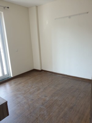 Room in 3 BHK Apartment at BPTP Park Generations, Sector 37d – for Sale