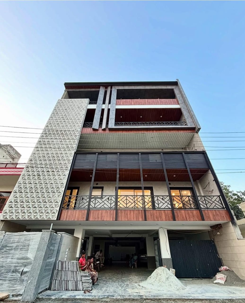 3 BHK + Pooja Room,Servant Room,Extra Room Builder Floor For Sale in BP Homes