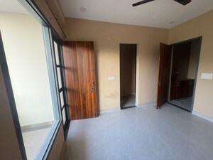 Room in 2 BHK Builder Floor at Palam Vihar Residents Association, Palam Vihar – for Rent