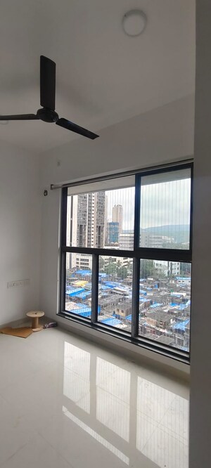 1 BHK Apartment For Rent in Ruparel Elara, Kandivali West