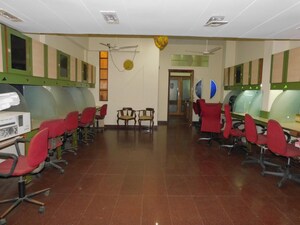 Parking in  Office Space at Tulsiani Chambers, Nariman Point – for Rent