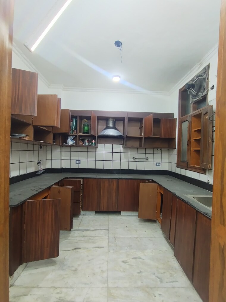 Kitchen, malviya nagar 3 Bedroom 1800 Sq.Ft. Builder Floor In Malviya Nagar Delhi 9268143