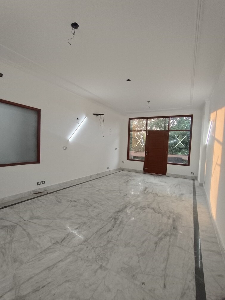 Cover Image, malviya nagar 3 Bedroom 1800 Sq.Ft. Builder Floor In Malviya Nagar Delhi 9268143