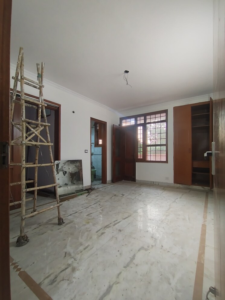 Room, malviya nagar 3 Bedroom 1800 Sq.Ft. Builder Floor In Malviya Nagar Delhi 9268143