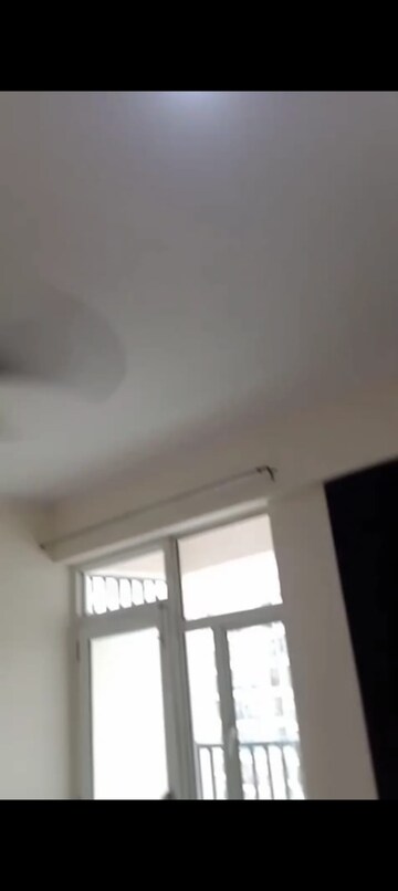 Furnished Amenities in 2.5 BHK Apartment at Gaur City 6th Avenue, Sector 4 Greater Noida – for Rent