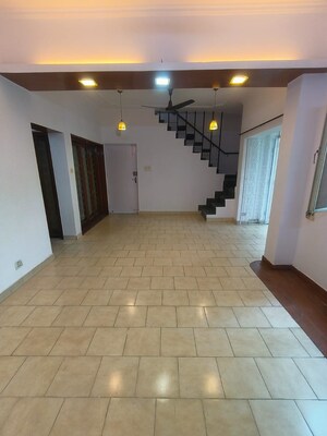 Building Lobby in 3 BHK Apartment at Hauz Khas – for Sale