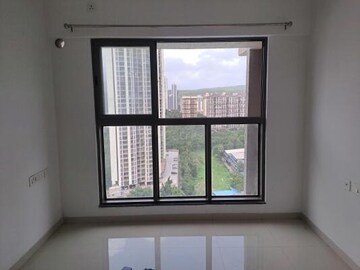Room in 2 BHK Apartment at Level The Residences, Andheri West – for Rent