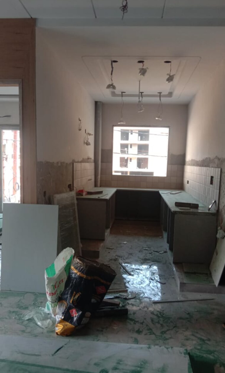 Living Room, raj nagar extension 3.5 Bedroom 240 Sq.Yd. Builder Floor In Raj Nagar Extension Ghaziabad 9268207