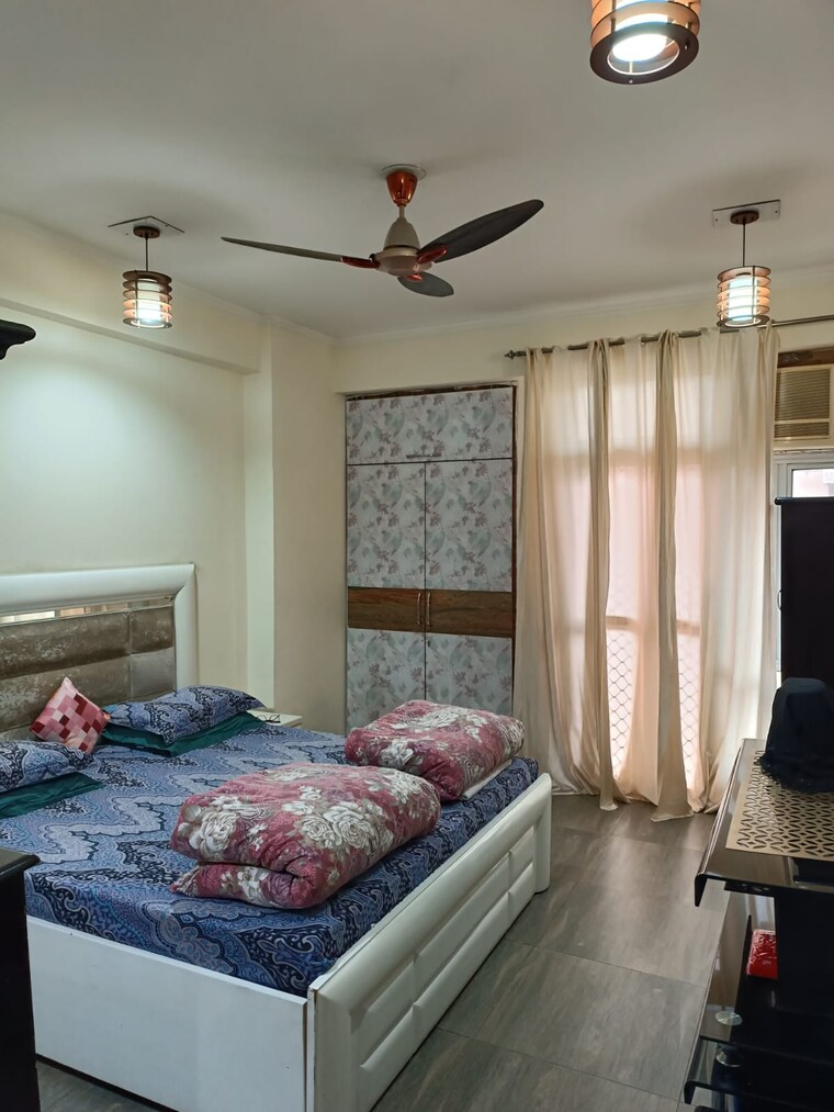 Bedroom, gaur-city-2-10th-avenue 2.5 Bedroom 1175 Sq.Ft. Apartment In Sector 16c Greater Noida Greater Noida 9268244