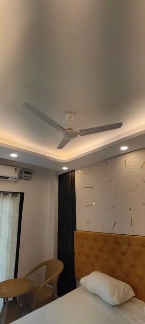 Furnished Amenities in 1 RK Builder Floor at Suncity Township Gurgaon, Sector 54 – for Rent