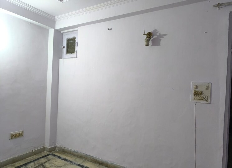 Room, dilshad colony 1 Bedroom 450 Sq.Ft. Builder Floor In Dilshad Colony Delhi 9268264