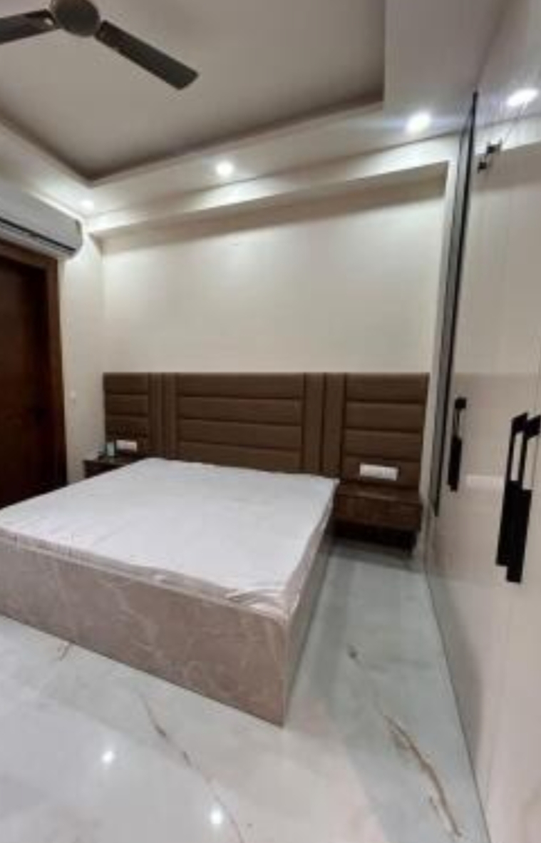 2 BHK Builder Floor For Sale in Maidan Garhi